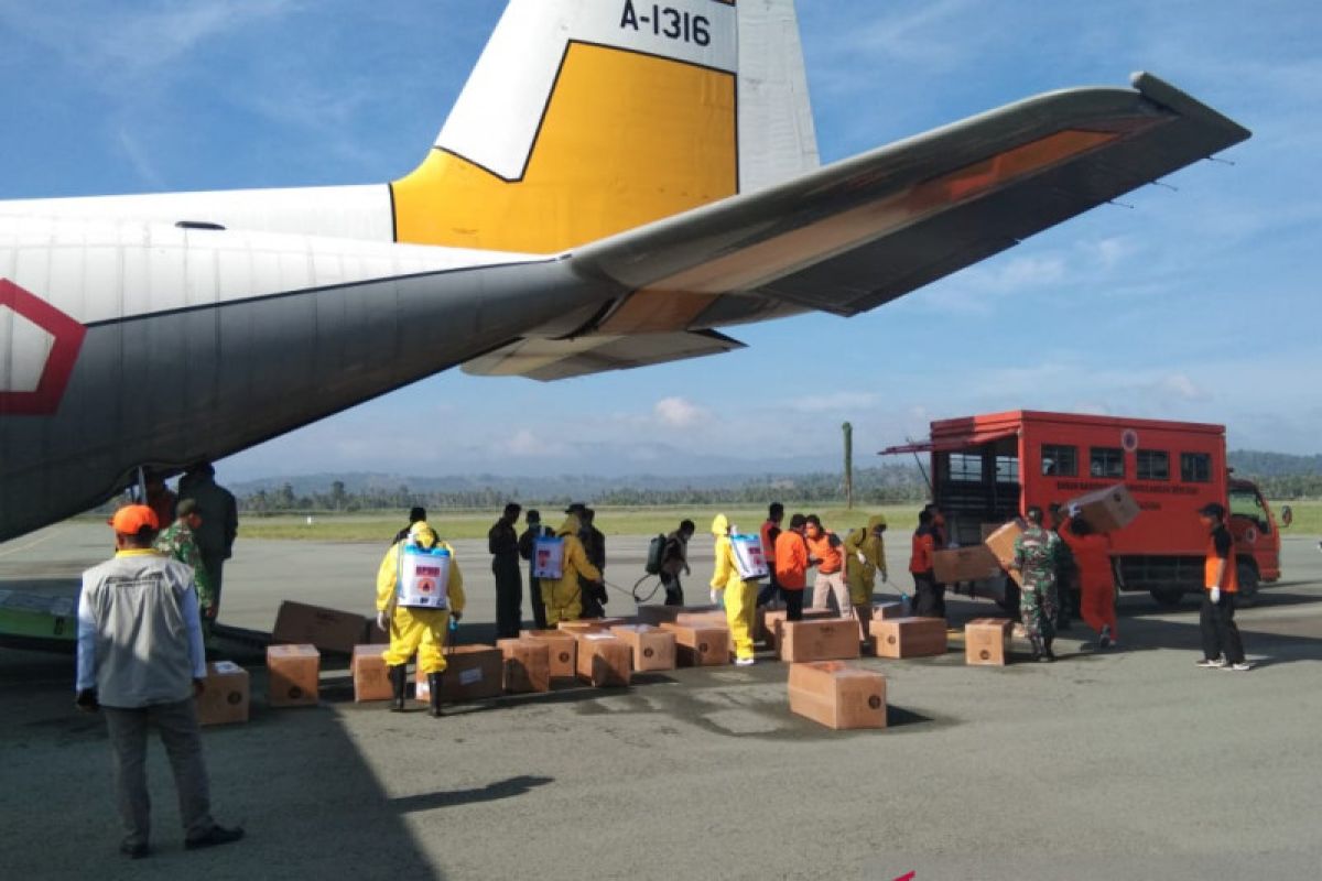 Pesawat Hercules C-130 daratkan dukungan alkes untuk Provinsi Gorontalo