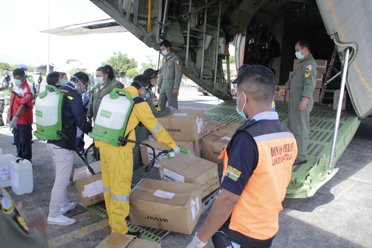 Pesawat angkut APD kembali tiba di Lanudsri Manado