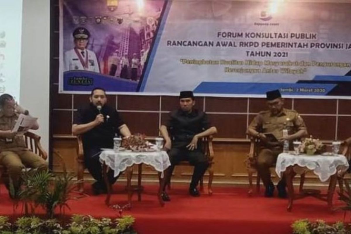 Pimpinan DPRD jadi pembicara dalam Forum Konsultasi Publik Rancangan Awal RKPD