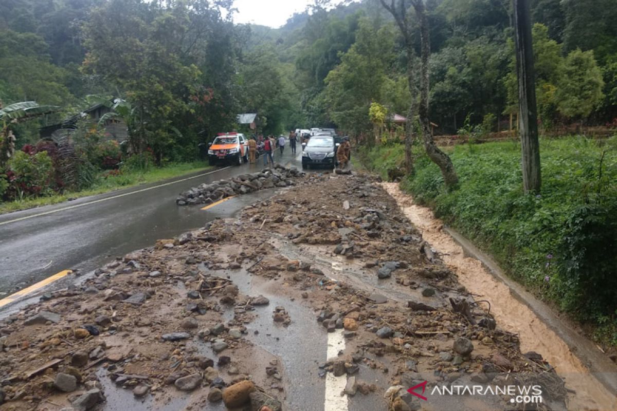Kerap banjir, warga minta saluran air Jalan Takengon-Isaq ditata ulang