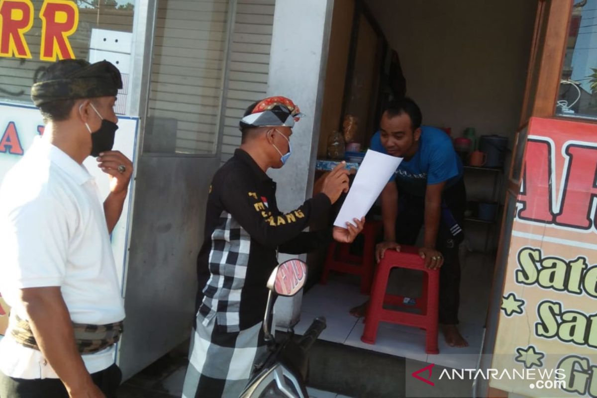 Pengunjung pasar di Denpasar wajib gunakan masker antisipasi COVID-19