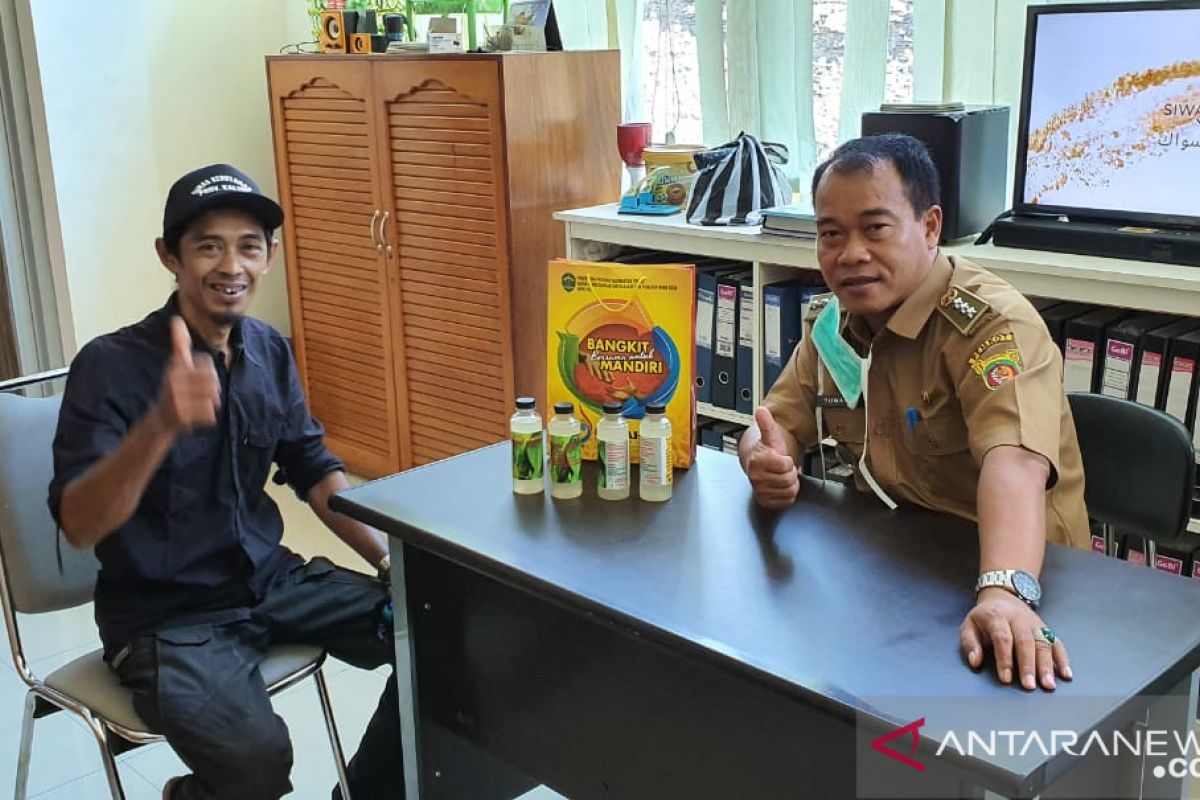 Warga Samarinda bagikan disinfektan alami tangkal COVID-19