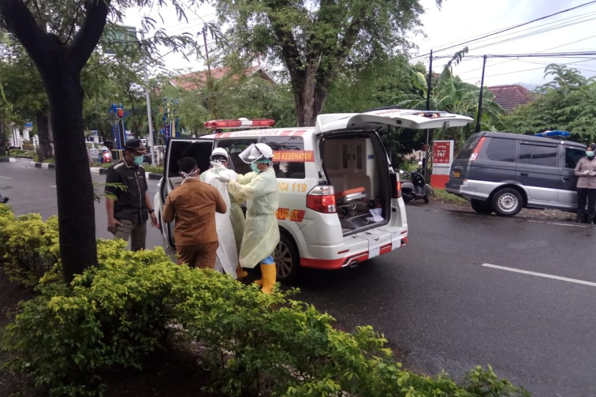 Pria paruh baya ditemukan meninggal dunia dalam mobil di Banda Aceh