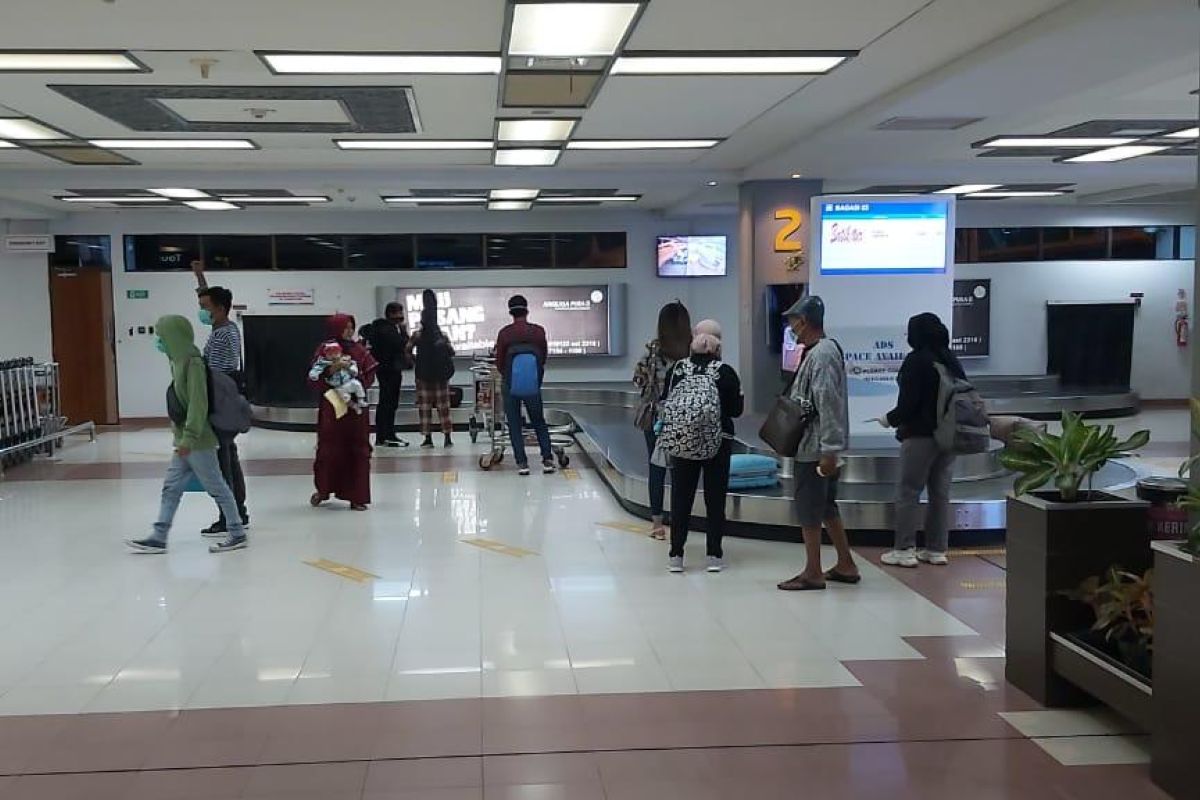 Penumpang pesawat di Bandara Minangkabau berkurang drastis, ini tingkat rata-rata keterisiannya