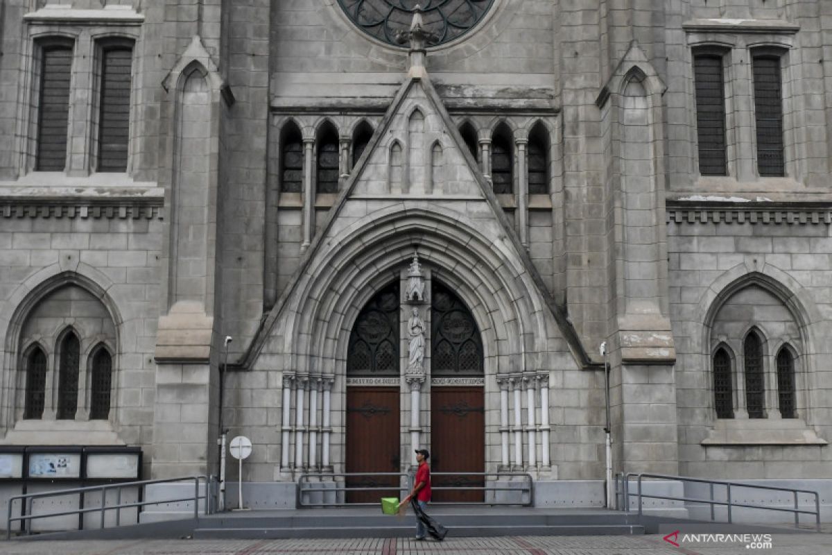 Gereja Katolik di Jakarta belum buka minggu ini