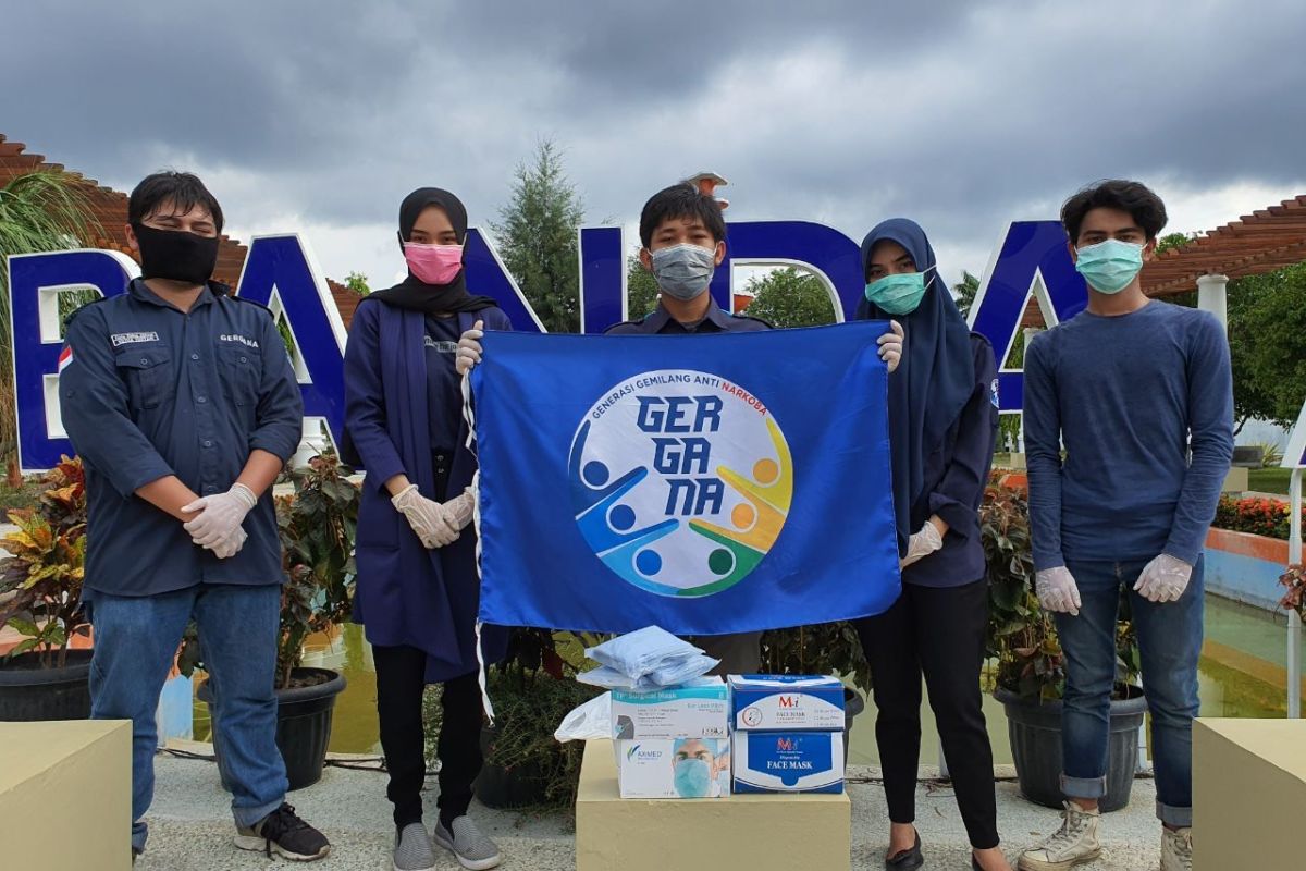 Cegah COVID-19, Gergana bagikan masker di tengah pandemi corona