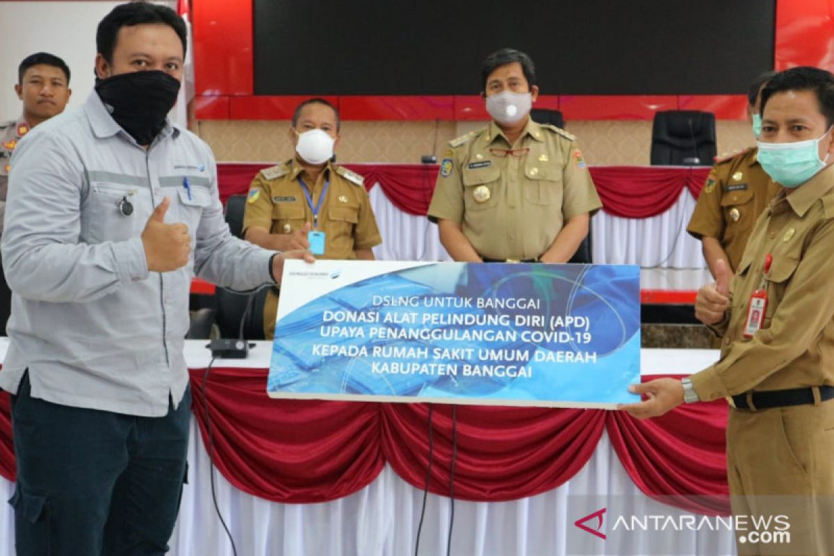 DSLNG serahkan bantuan APD dan peralatan kesehatan ke Pemda Banggai