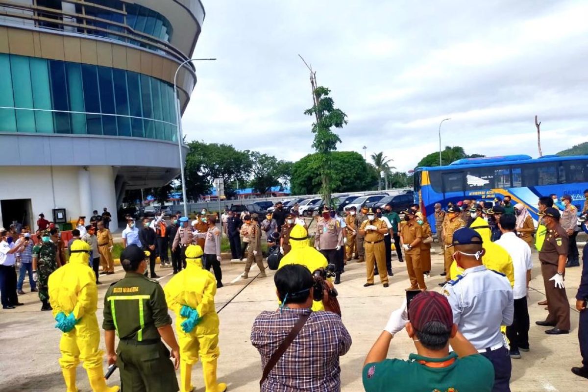 Gubernur Lampung pantau Pelabuhan Bakauheni antisipasi penyebaran COVID-19