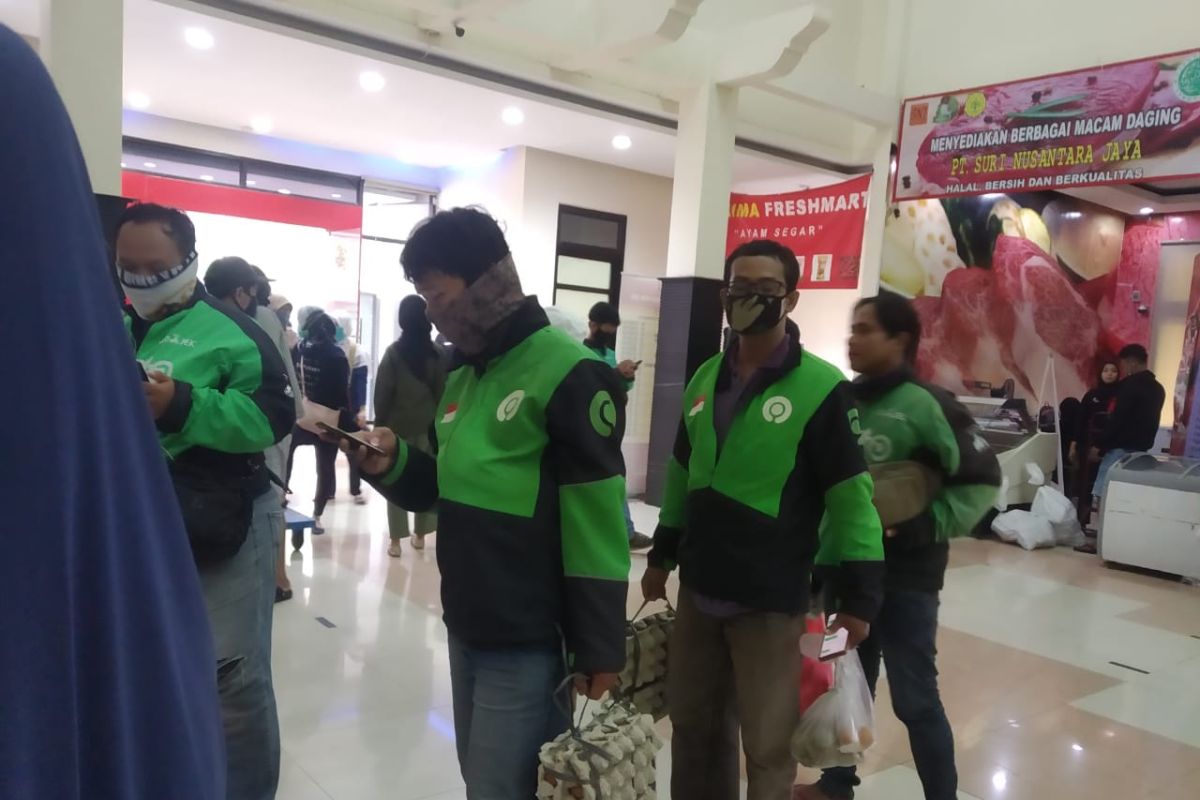 Gandeng Go-Jek, masyarakat antusias belanja di Toko Tani Kementan