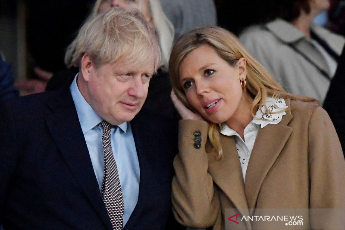 Carrie Symonds,  tunangan PM Inggris Boris Johnson lahirkan anak laki-laki