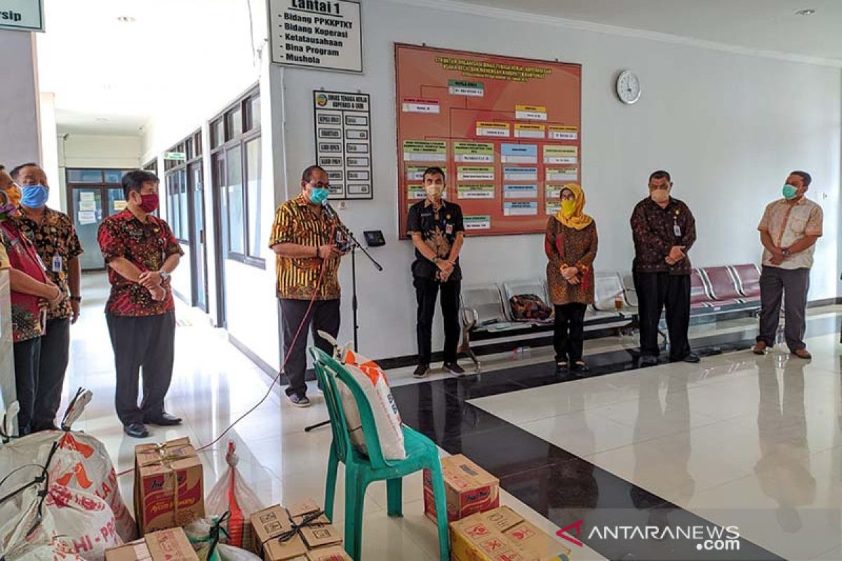 ASN Banyumas sisihkan penghasilan untuk warga miskin terdampak COVID-19