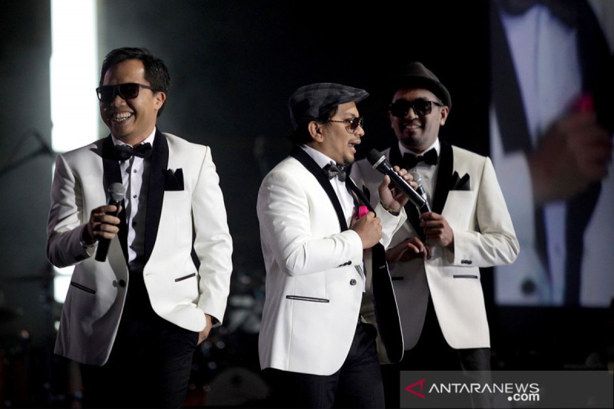 Ada Glenn Fredly di lagu Trio Lestari