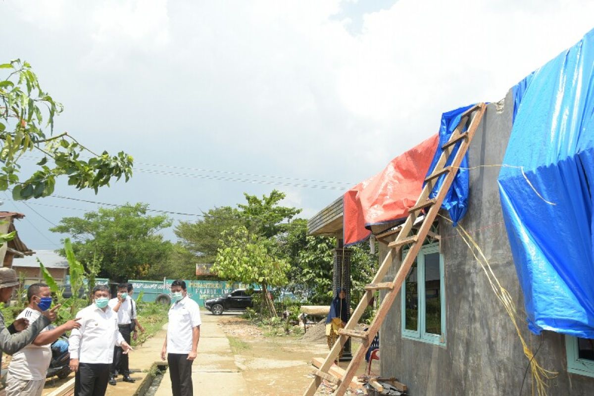 Tiga desa di Deli Serdang terdampak angin puting  beliung