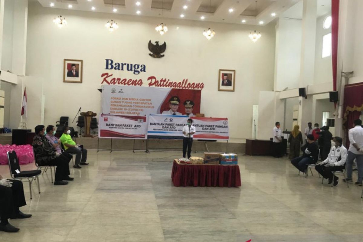 Hiswana Migas Makassar serahkan bantuan 500 paket kebutuhan pokok