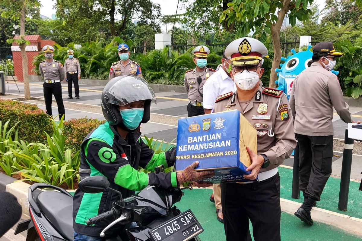 Polantas Jaktim bubarkan kerumunan ojol di pangkalan