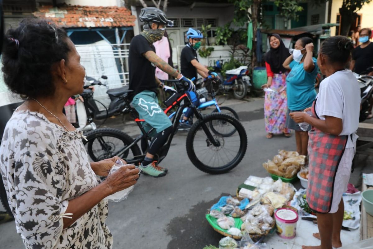 Kampanyekan penggunaan masker, Ganjar imbau warga membuat sendiri jika kesulitan