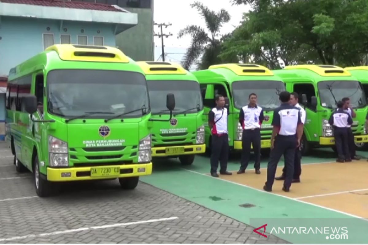 Dishub menghentikan sementara operasional bus Trans Banjarmasin