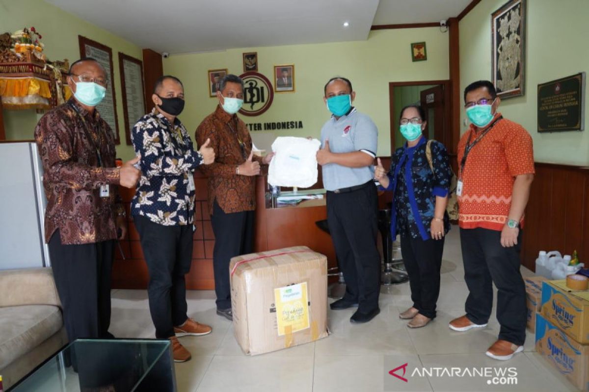 Pegadaian berikan APD COVID-19 untuk IDI Denpasar