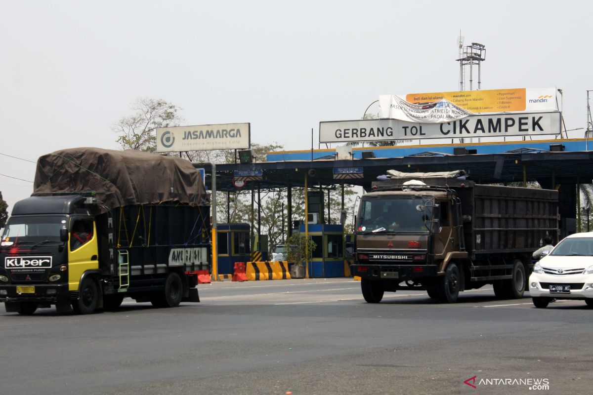 Dishub Purwakarta pantau migrasi warga dari zona merah gunakan transportasi umum