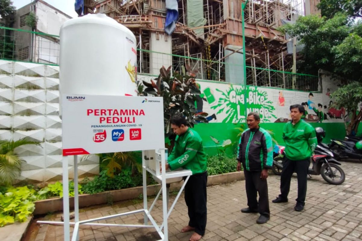 Pertamina Lubricants sebar puluhan wastafel portable cegah COVID-19