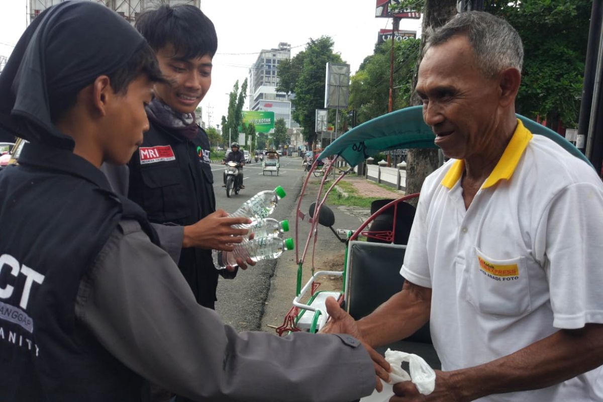 ACT Jember gelar Operasi Pangan Gratis untuk warga terdampak COVID-19