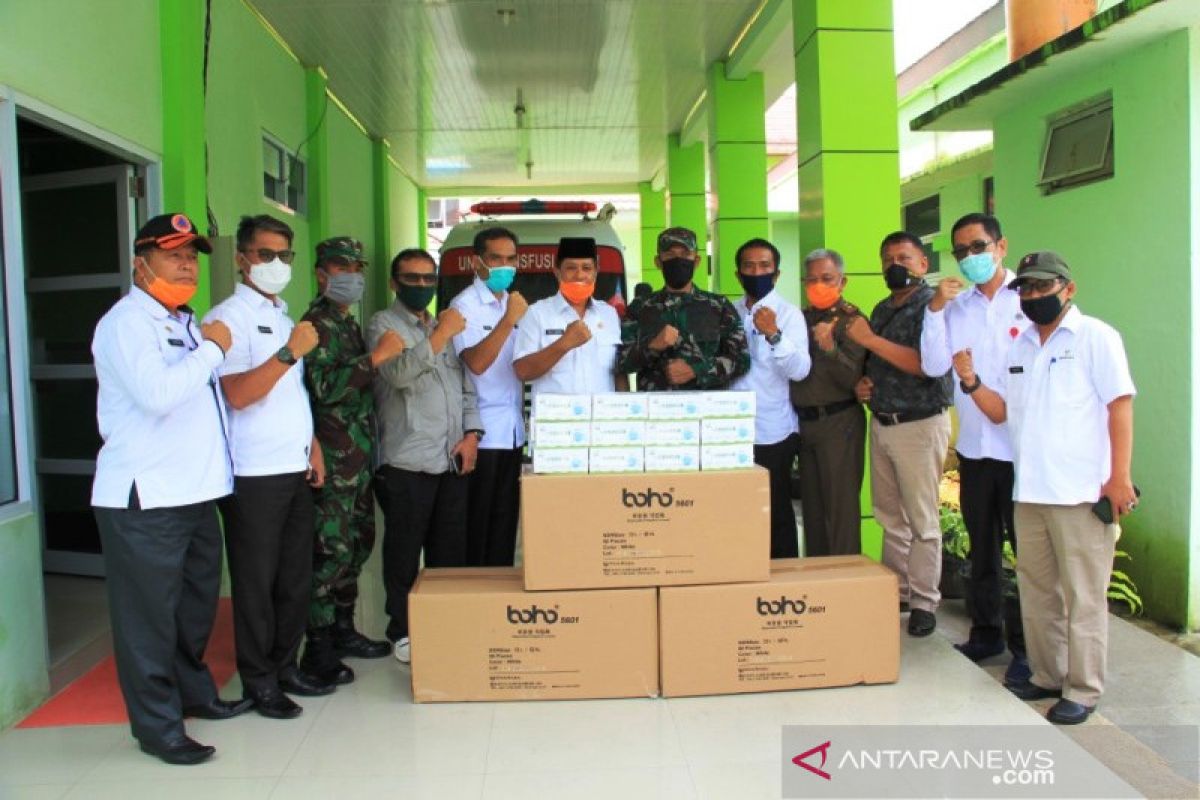 RSUD Arosuka terima bantuan 150 APD dan 1.000 masker dari Panglima TNI