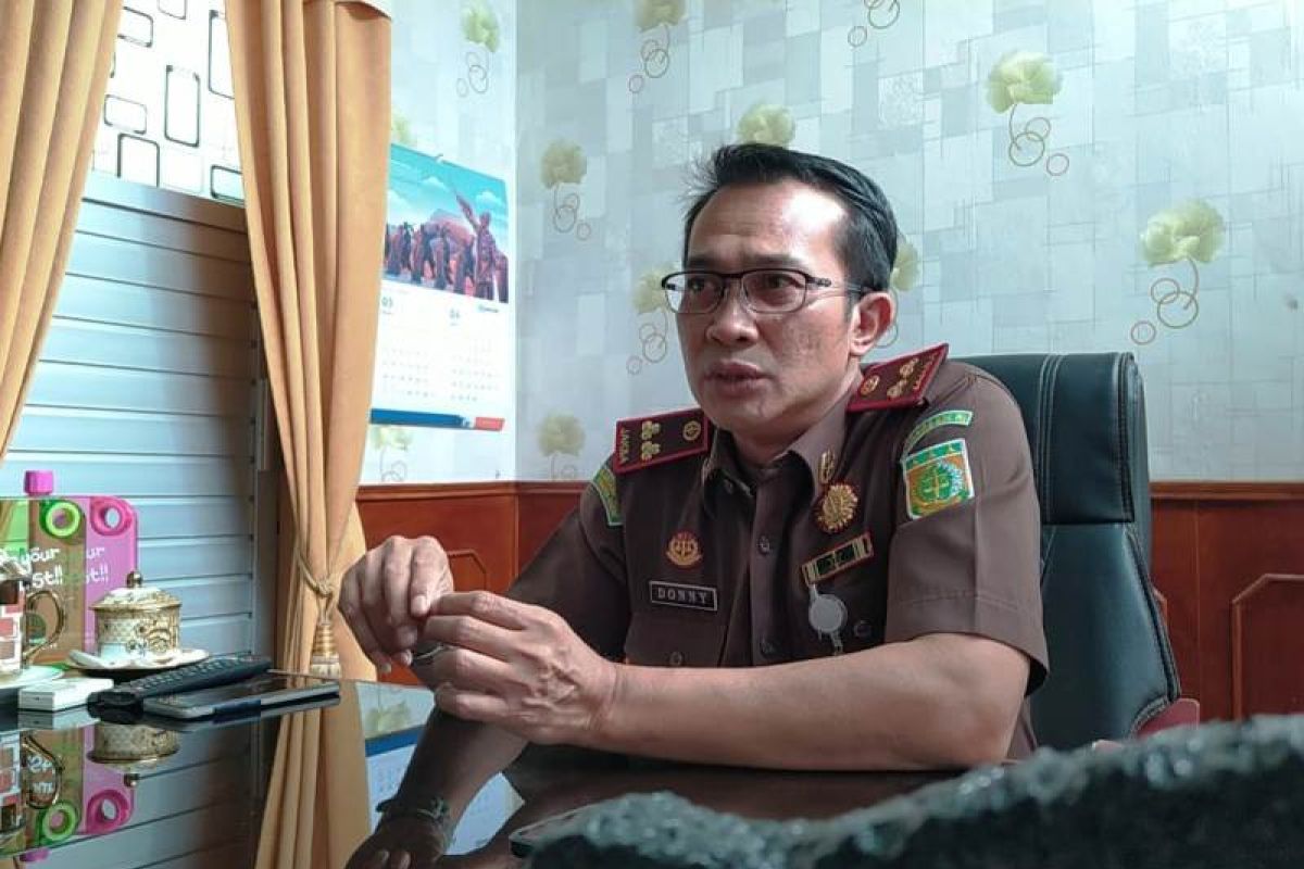 Kejari Solok siap awasi penyaluran berbagai bantuan terkait COVID-19