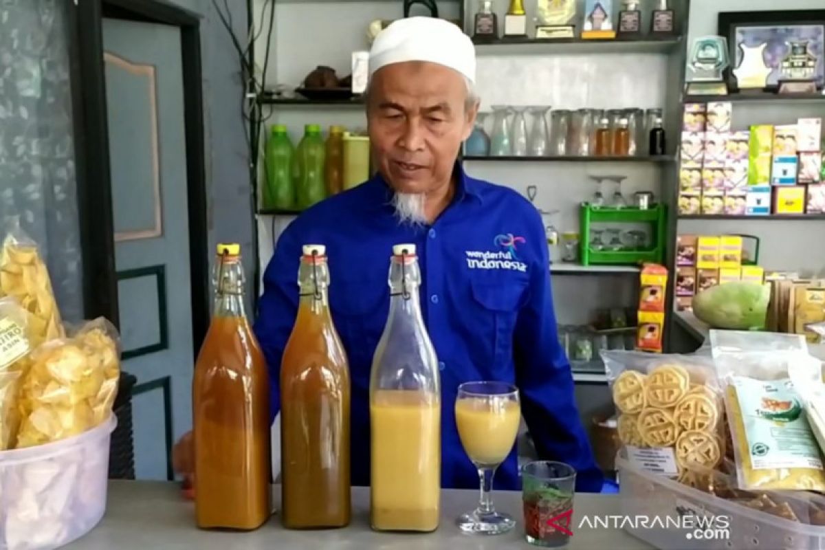 Jamu tradisional di Kampung "Pejabat" banjir pesanan selama pandemi COVID-19