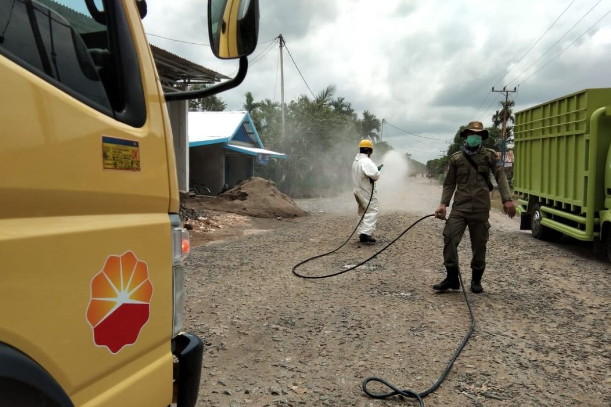 SKK Migas-PetroChina lakukan disinfeksi di Tanjabbar untuk  cegah penyebaran COVID-19