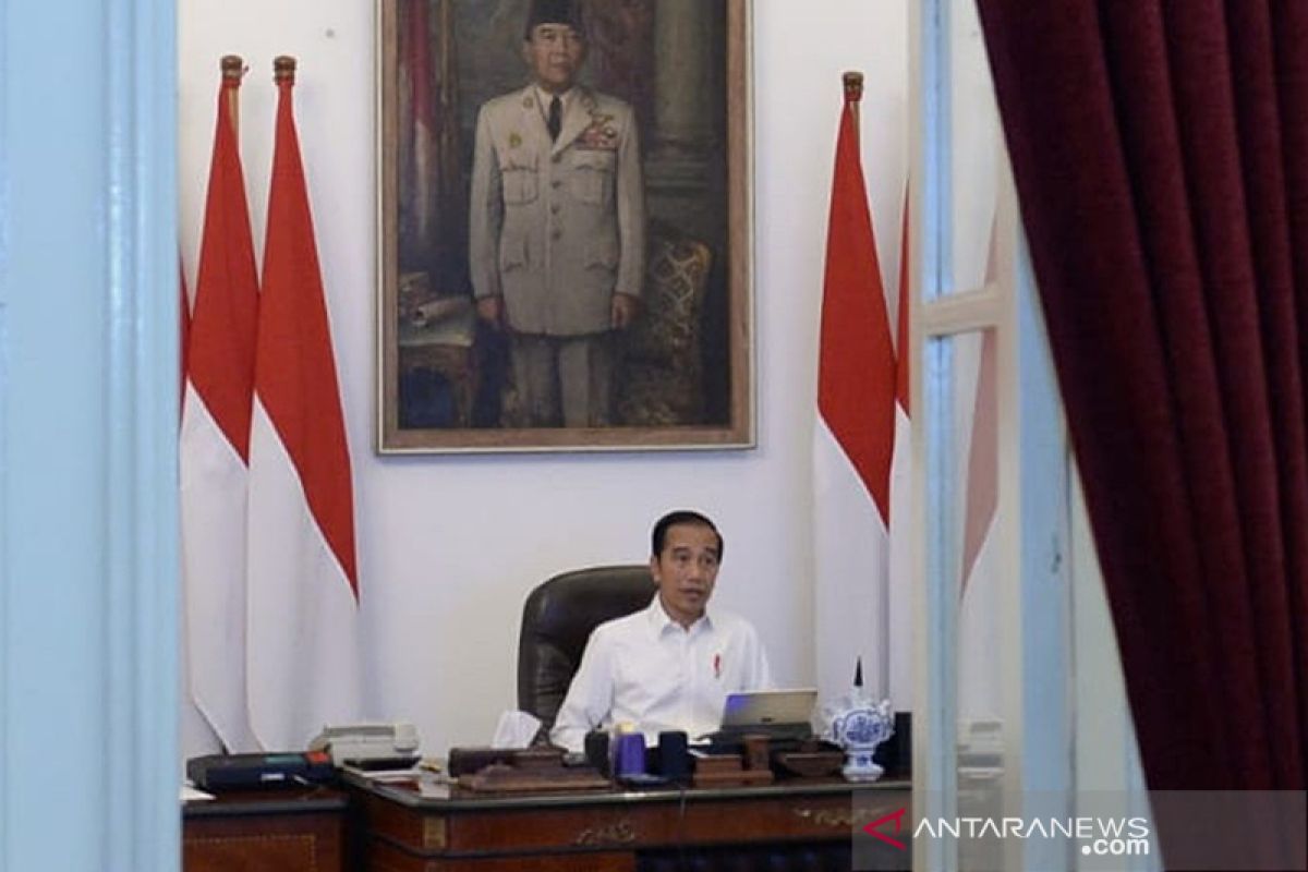 Presiden Jokowi minta pengusaha pertahankan pekerja