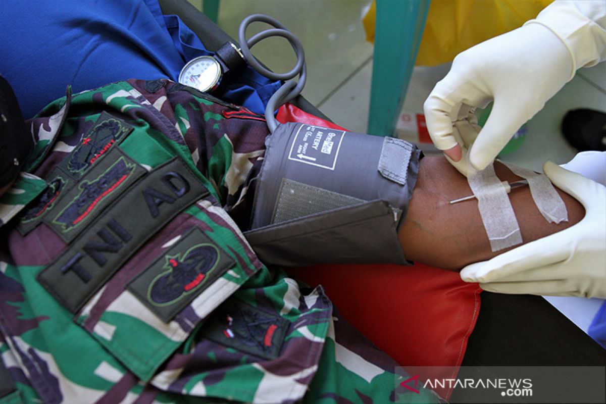 Soldiers still have time to donate blood while securing election