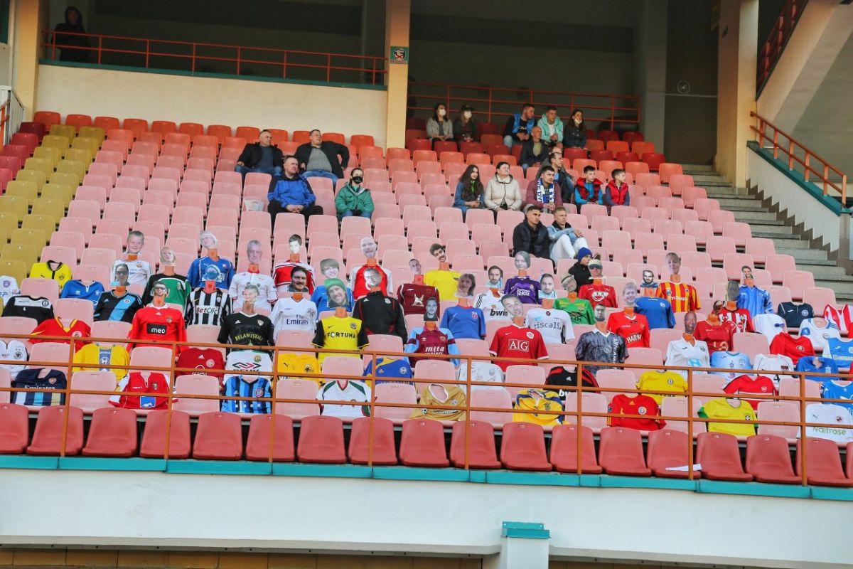 Klub Belarusia gunakan manekin isi stadion