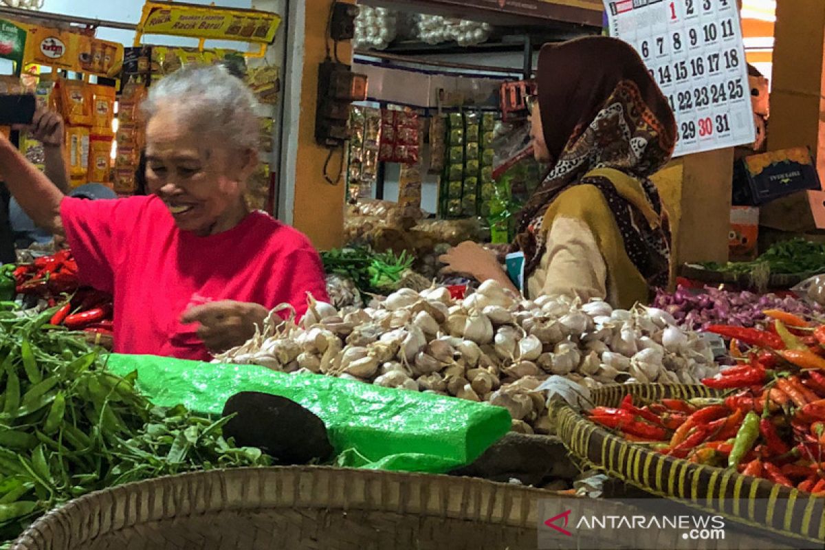 Yogyakarta mulai batasi jam buka pasar tradisional, kecuali Giwangan