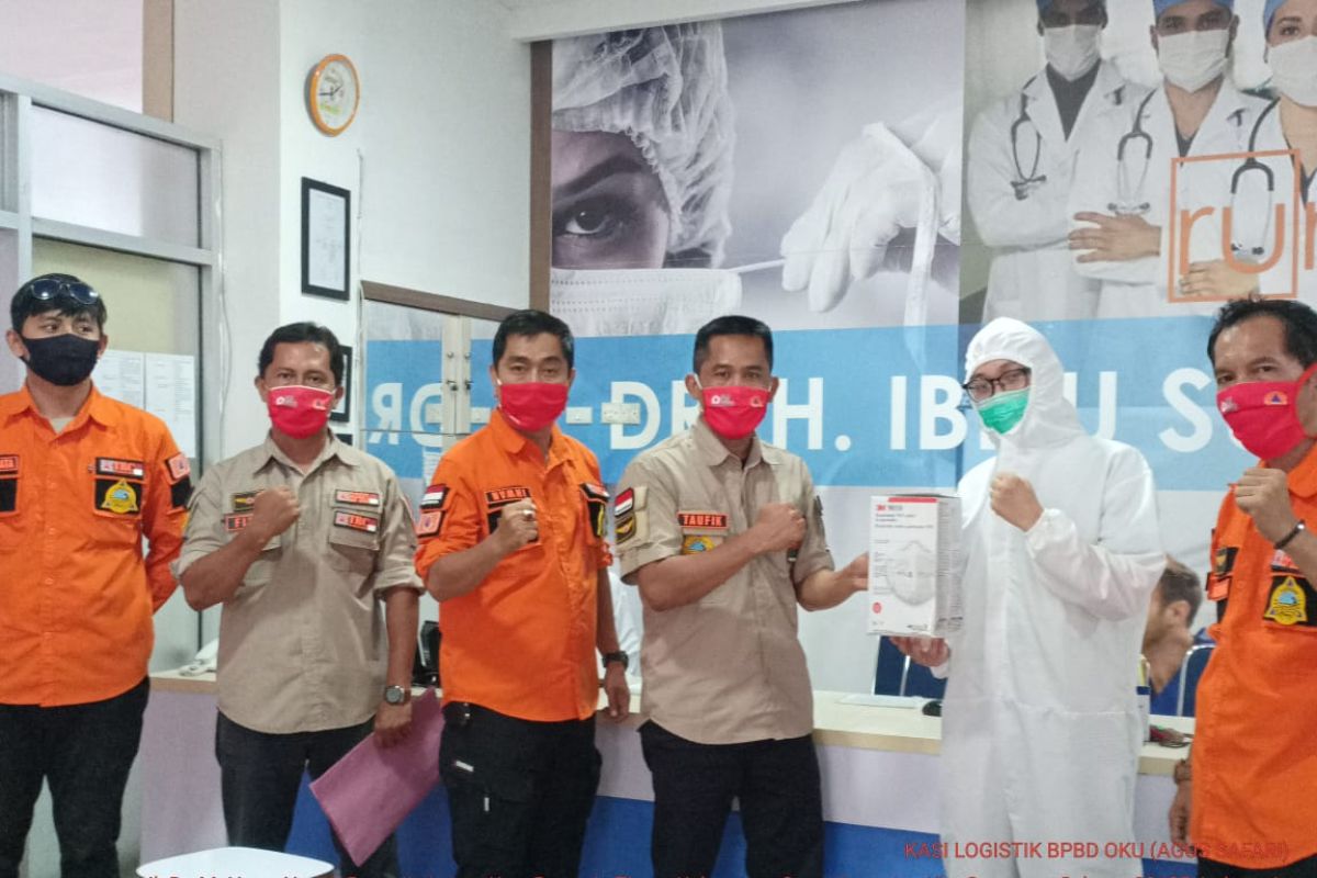 BPBD berikan bantuan  masker N95 untuk tenaga medis