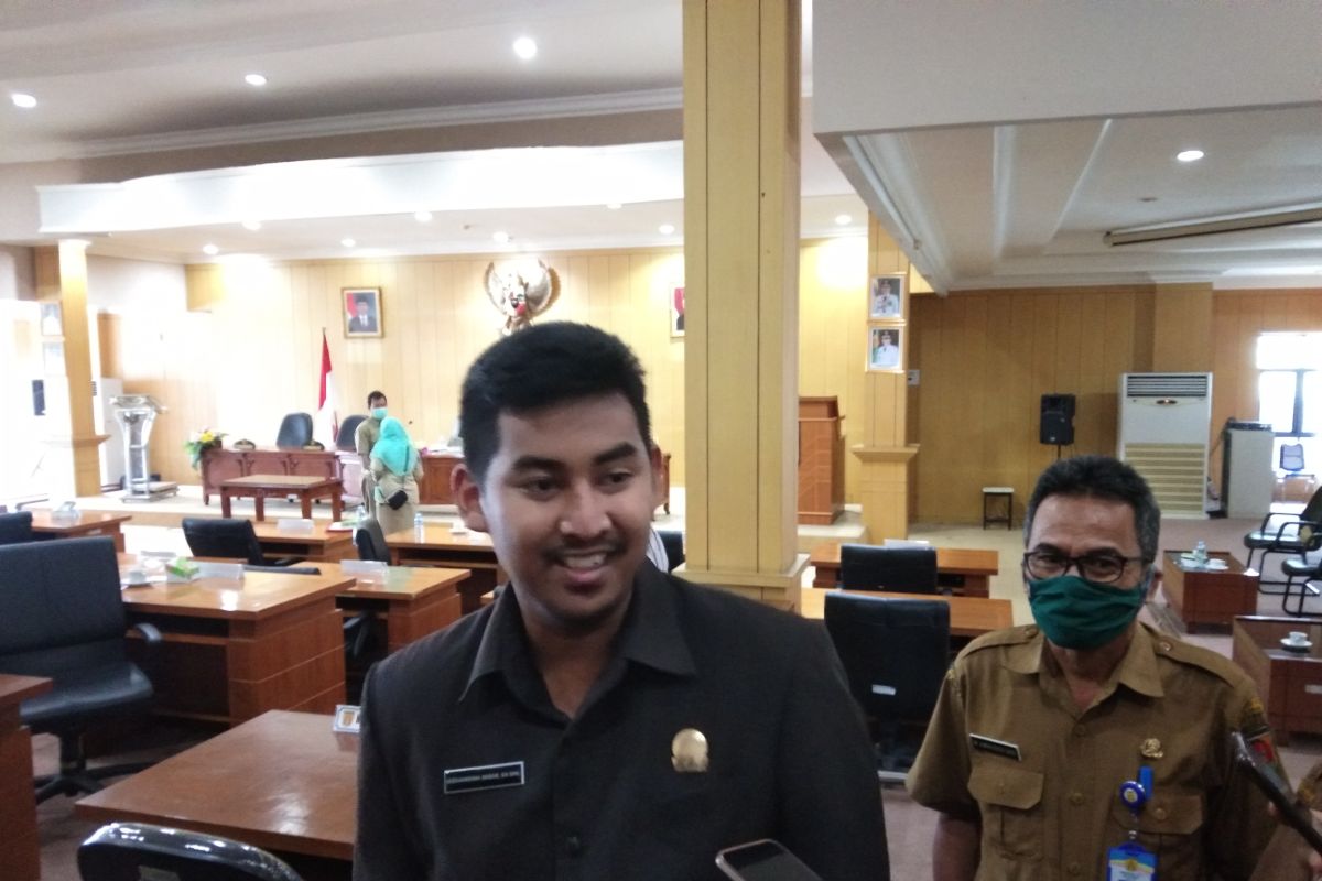 DPRD minta pemkot jamin ketersediaan dan stabilitas harga bahan pokok