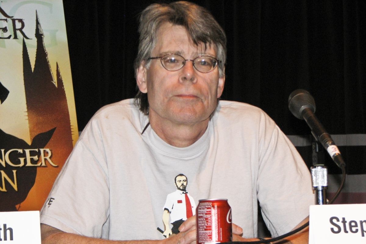 COVID-19 pernah disinggung di novel Stephen King?