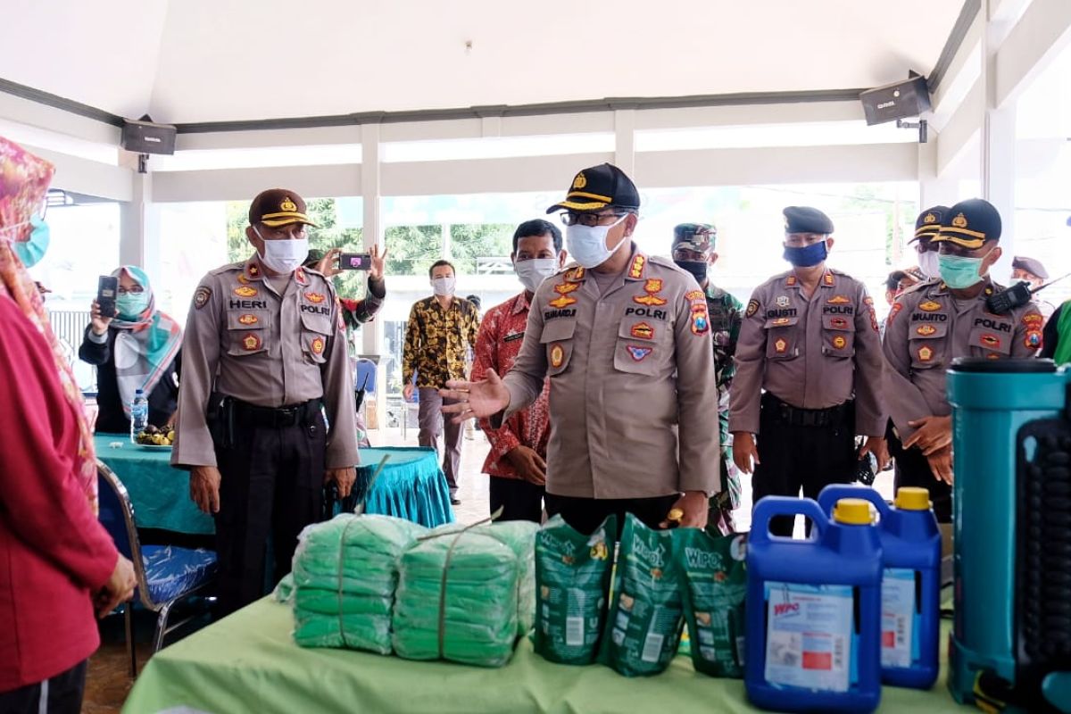 Sidoarjo has 349 village-level voluntary command post to fight corona