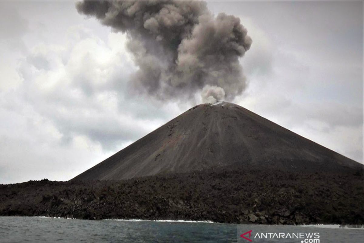 Mewaspadai erupsi Gunung Anak Krakatau