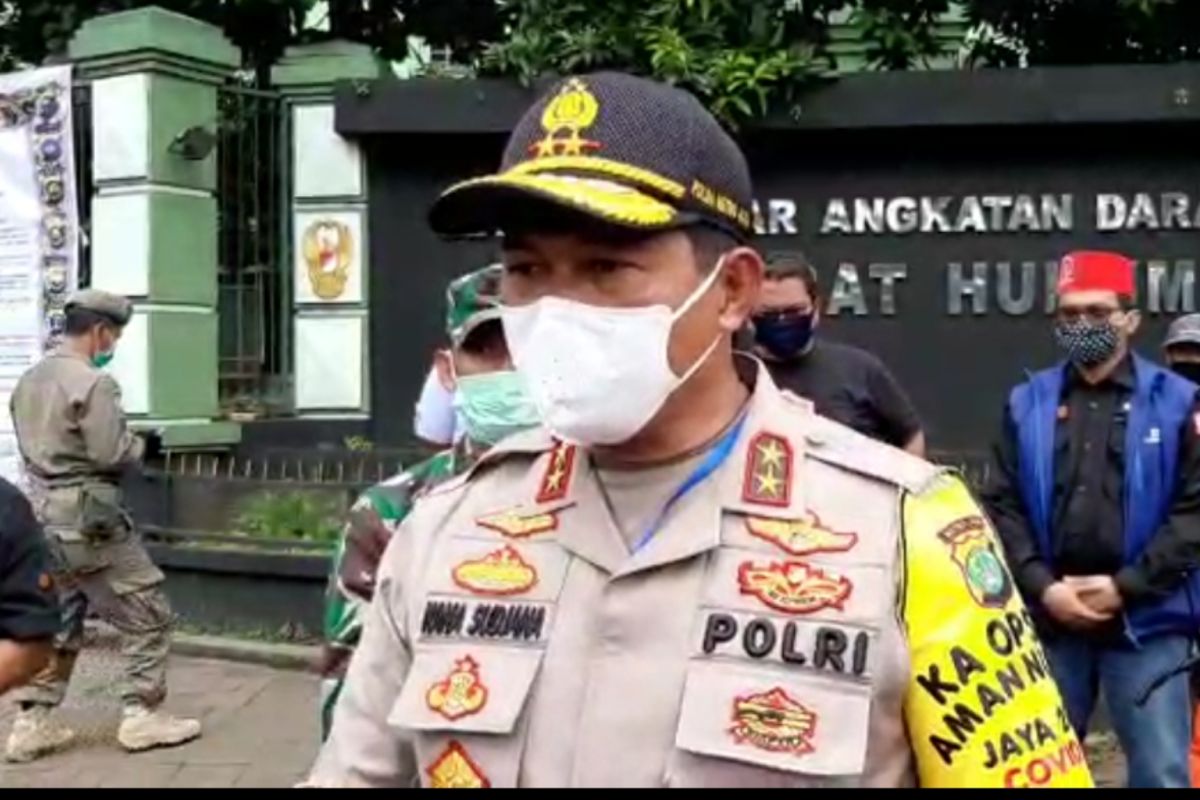 Jakarta police chief praises bus passengers' self-discipline