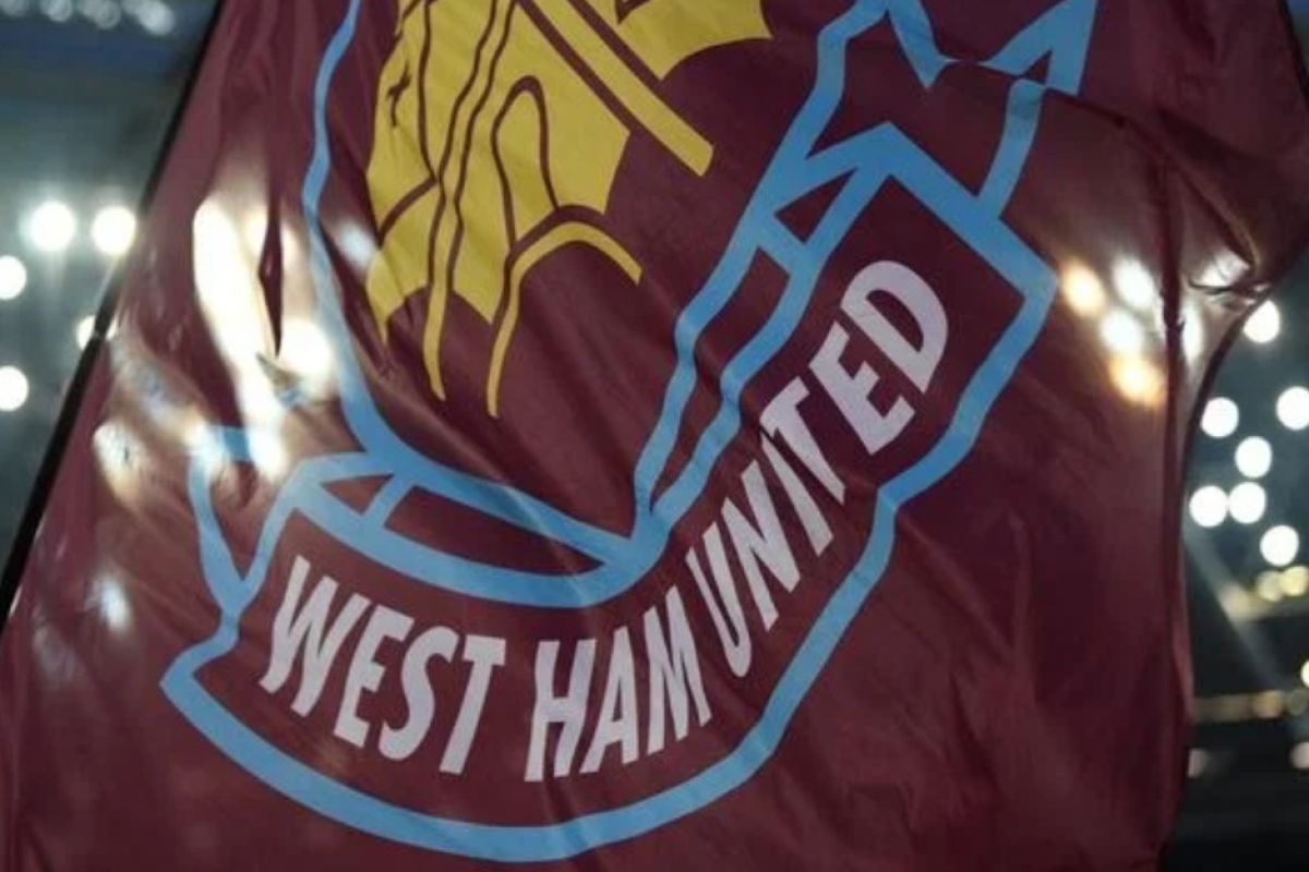 West Ham menjadi klub kedua Liga Inggris yang setuju penangguhan upah