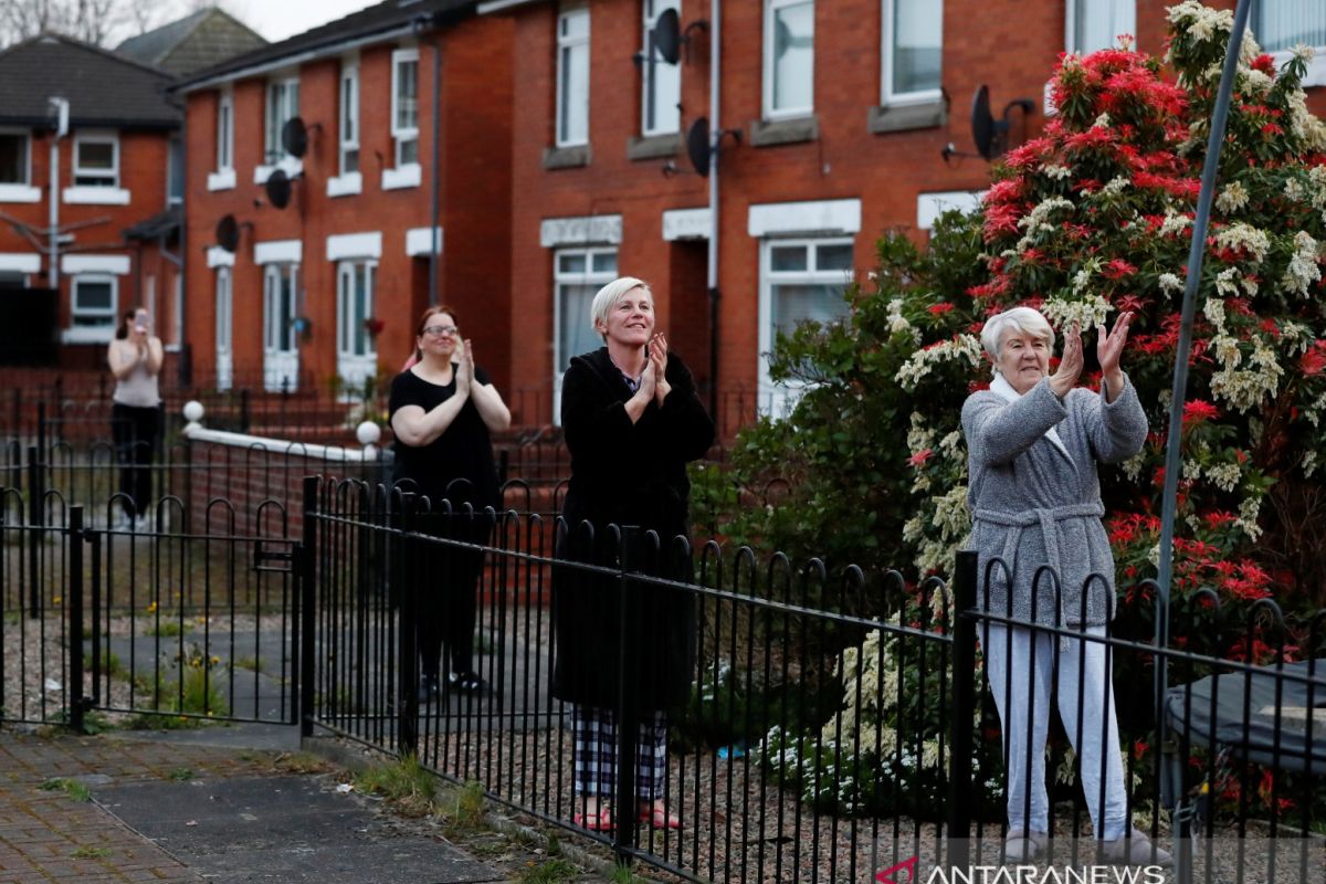 Irlandia Utara bakal lakukan pembatasan baru saat corona landa RS Belfast