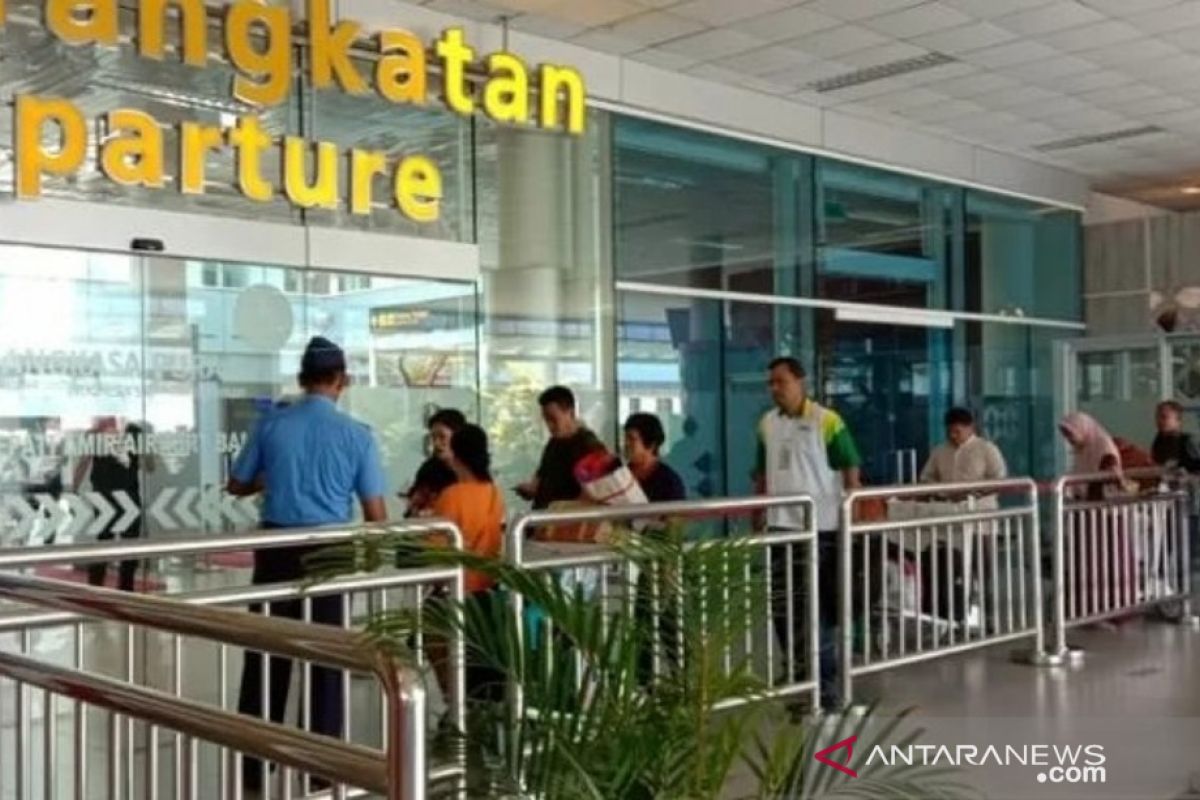 Bandara Depati Amir Pangkalpinang kurangi jam operasi