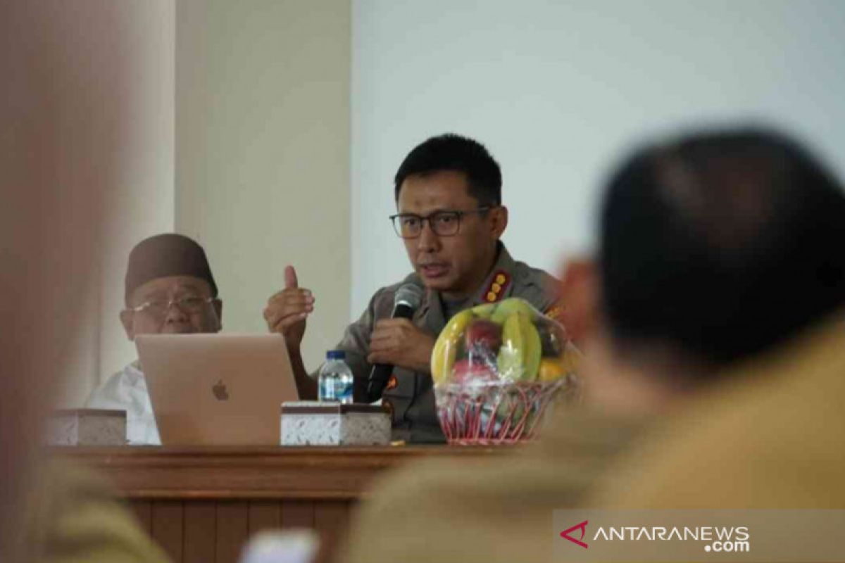 Polres Bekasi dirikan cek poin di perbatasan