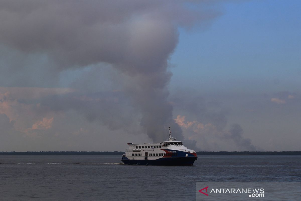 Speedboat terbalik, dua warga Malaysia terdampar di Pulau Rupat