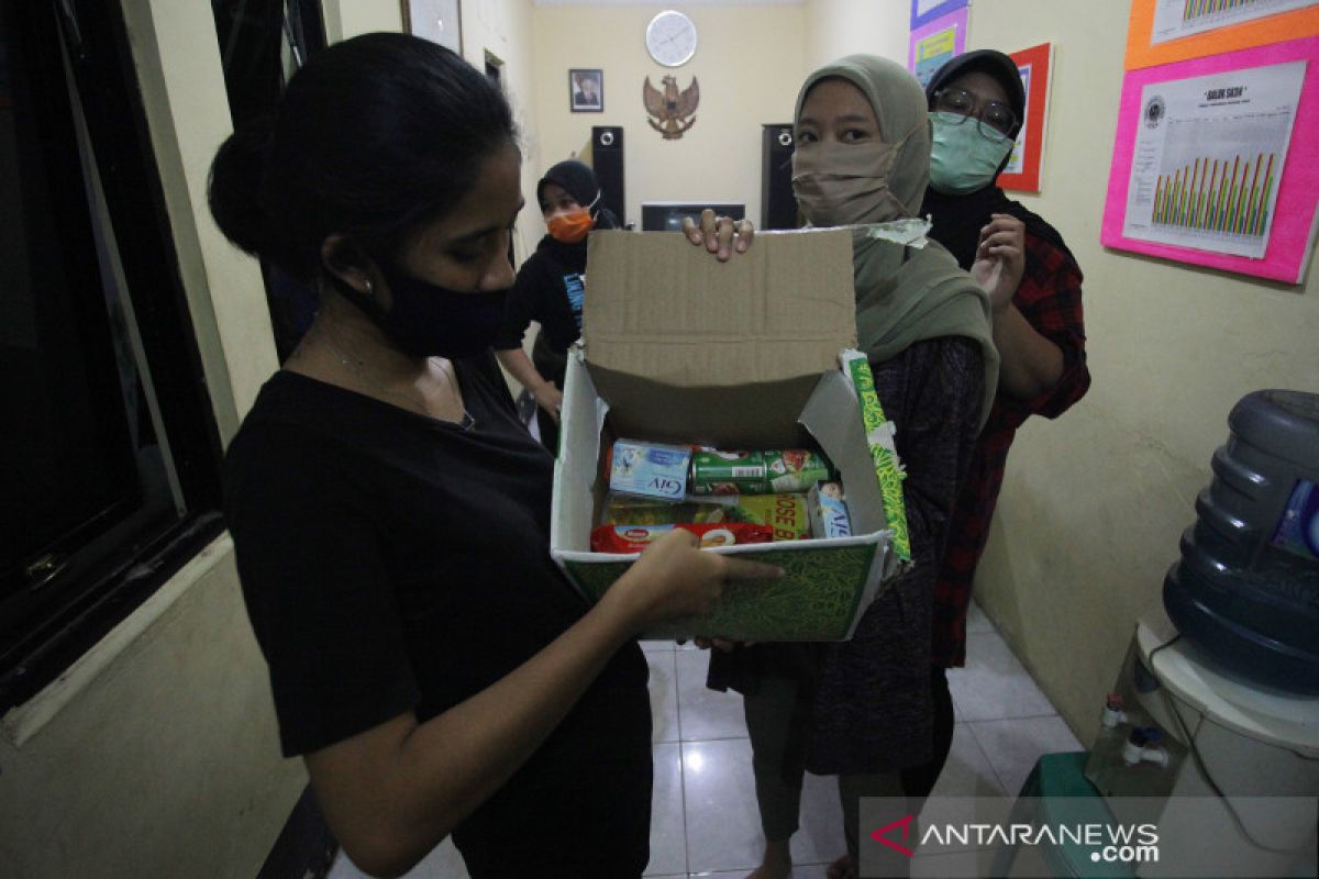 Food Station: Penyaluran paket sembako sebulan dua kali saat PSBB