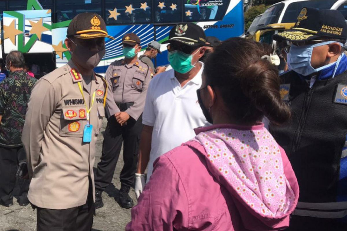 Cegah COVID-19, Pemkab Banyumas pulangkan ratusan anak kos Gang Sadar