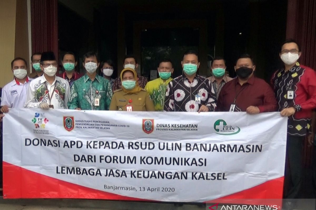 FK-LJKD serahkan bantuan APD ke RSUD Ulin