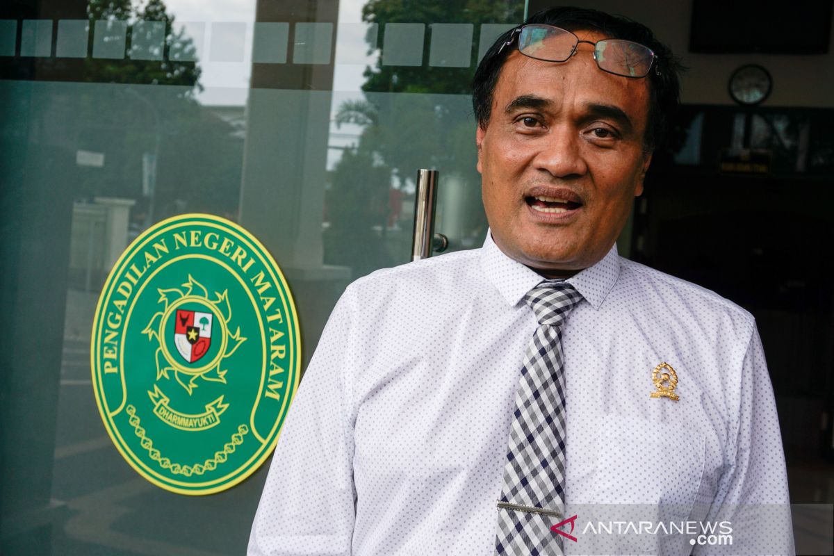 Dua terdakwa korupsi LCC mengajukan status tahanan kota