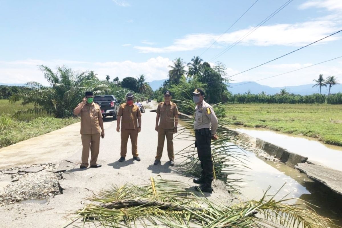 Aceh Barat anggarkan Rp400 juta tangani kerusakan jalan pasca banjir