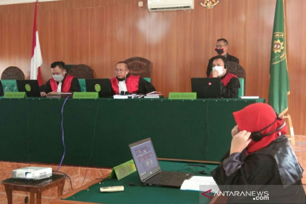 Selewengkan uang makan guru, mantan Kadisdik divonis 4 tahun penjara